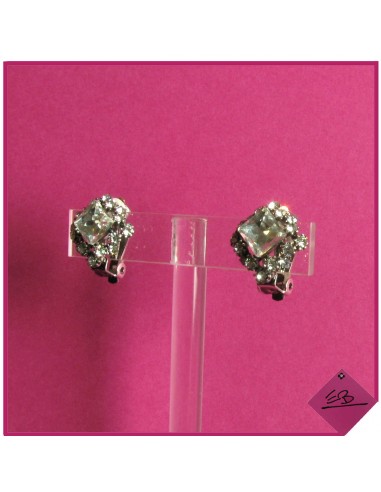 Boucles d'oreilles clips en métal argenté, carré cristal encadré de strass
