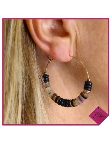 Boucles d'oreilles en acier doré, pierres naturelles dominance NOIRE et perles dorées,