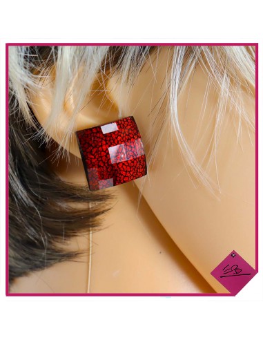 Boucles d'oreilles à poussette, carré émaillé rouge et noir