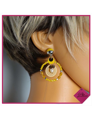 Boucles d'oreilles à pampilles jaunes, cercle de petites perles jaunes, bouton argenté et jaune